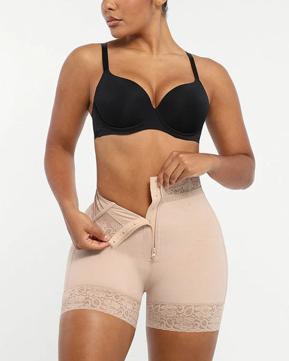 AirSlim® Mid-Rise Steel Boned Butt-Lifting Short