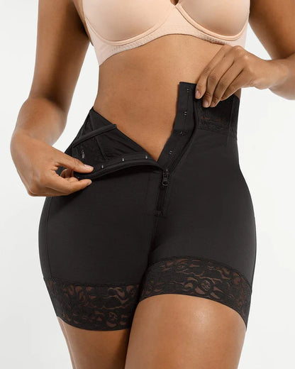 AirSlim® Mid-Rise Steel Boned Butt-Lifting Short
